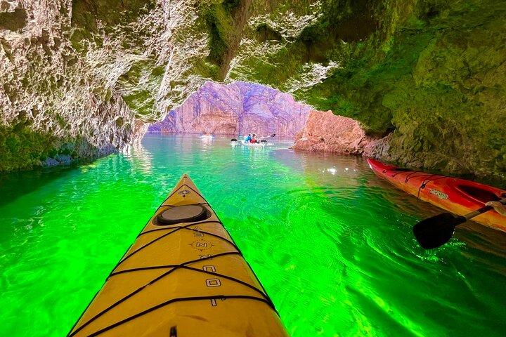 2-Day Hoover Dam Kayaking and Camping Tour with 6 Hot Springs