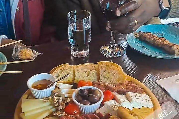 Food & History Walk in Vemetian Heraklion