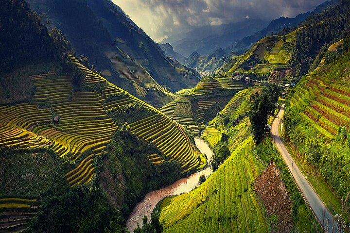 4 Day Loop Tour from Hanoi