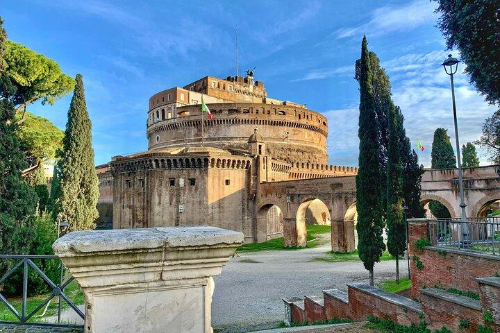 Vatican Papal Tunnel and Castel Sant’Angelo Experience