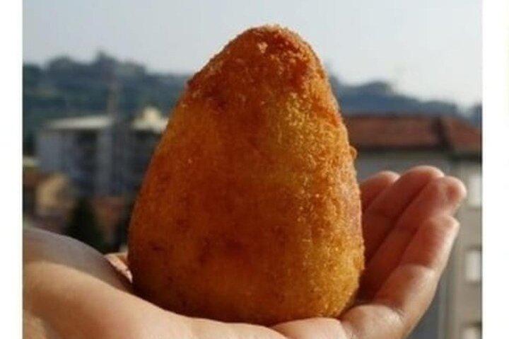 "Walking Through Catania : Streets, Insights & Delicious Bites"