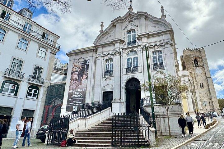 Halfday Sightseeing Lisbon - Must-Sees in 4 Hours by car