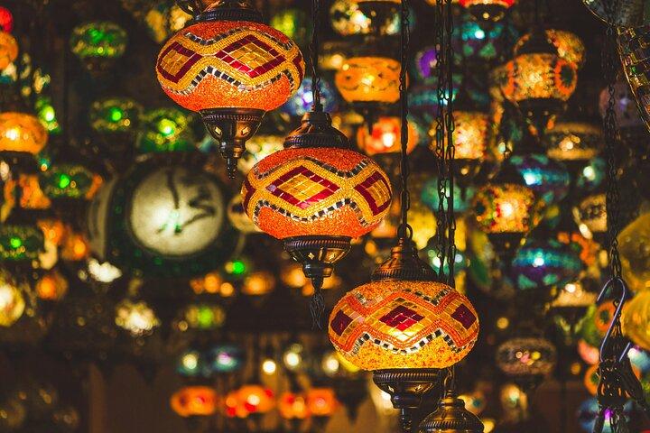 Private Grand Bazaar Shopping Tour with Local Friend