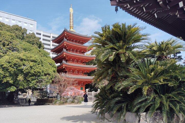 Fukuoka: Hakata Old Town Guided Walking Tour