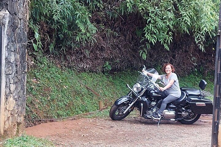 Tour Cali on a high-capacity cruiser motorcycle - Cristo Rey & Yanaconas