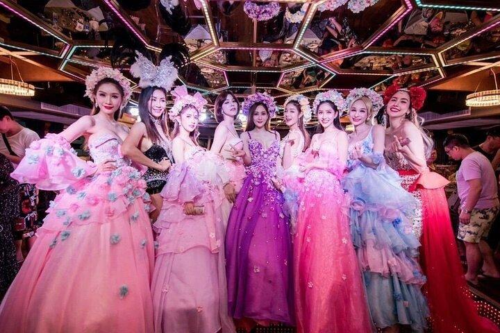All Star Dinner Cruise with Cabaret Show in Pattaya