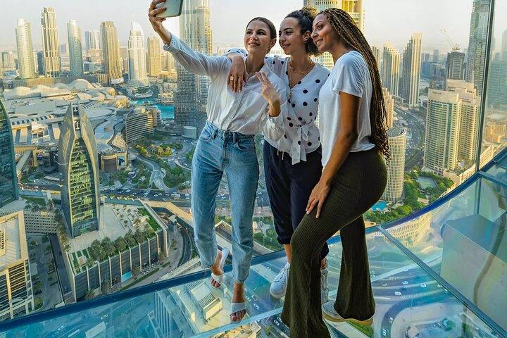 Dubai Sky Views Entry with Glass Slide Access