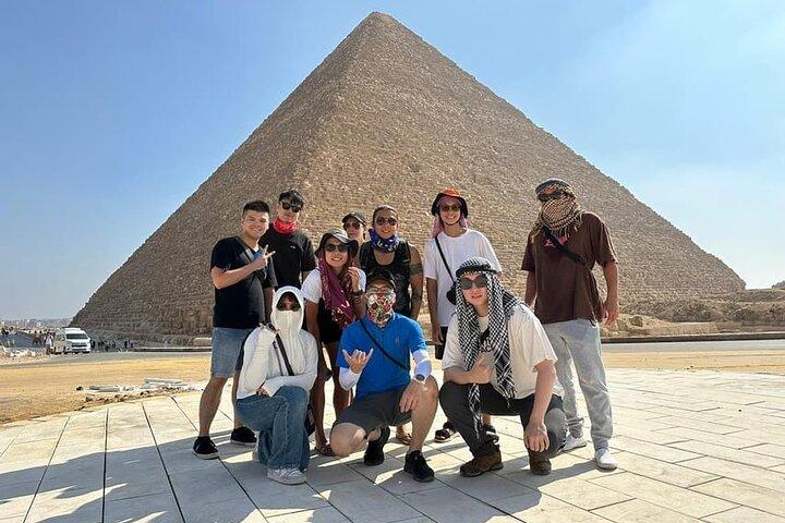 Half Day Tour Giza Pyramids &Great Sphinx with Private Tour Guide