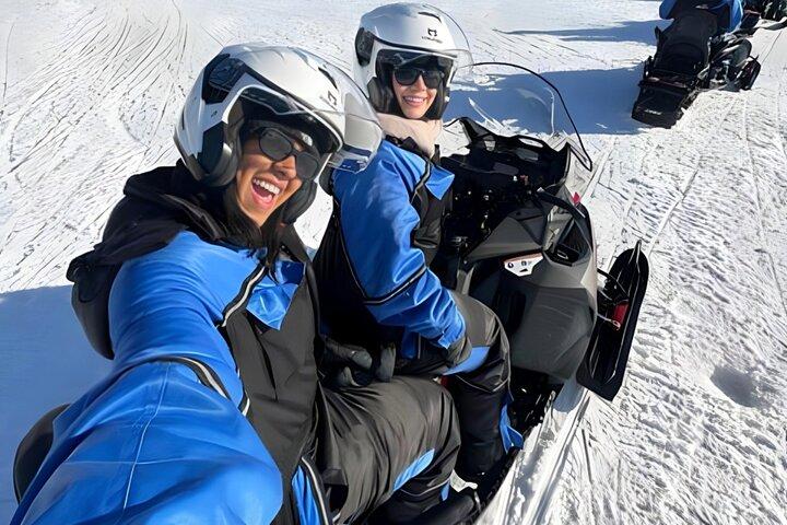 Rovaniemi: Drive New 2025 Snowmobiles on Arctic Safari