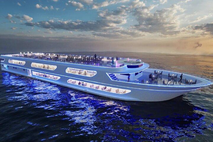 Luxury White Dinner Cruise on the Chao Phraya River