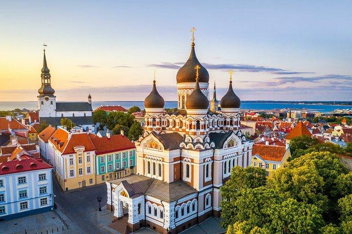 Best of Tallinn: Small Group Walking Tour (Max 10, 3 Hours)