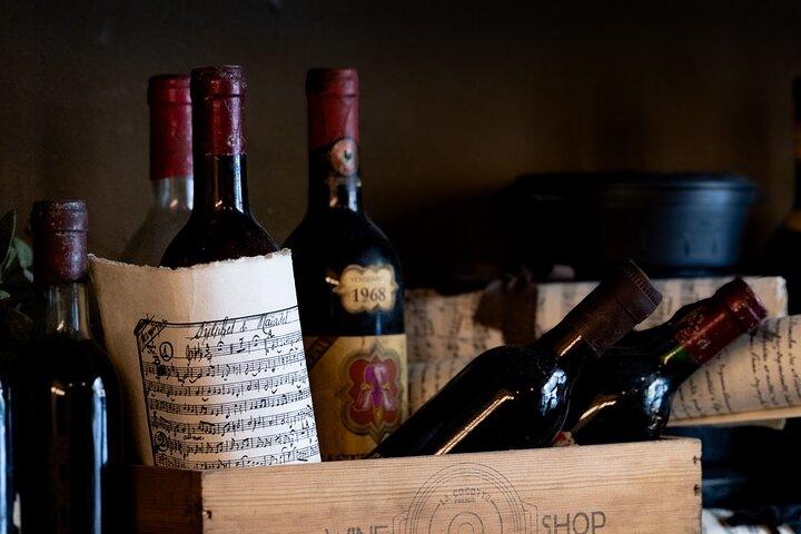 Authentic Pasta and Tiramisu with Unlimited Wine in Florence