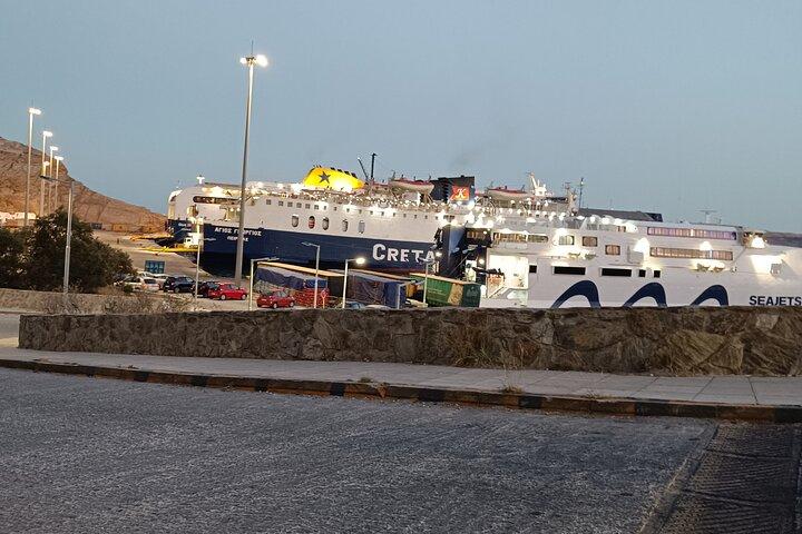 Athinios Port Transfer to Anywhere in Santorini