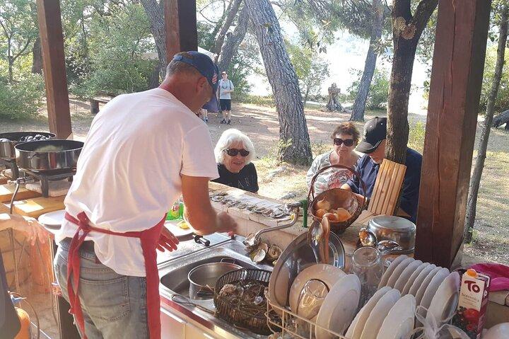 Ston Oysters & Wine Tasting Tour from Dubrovnik