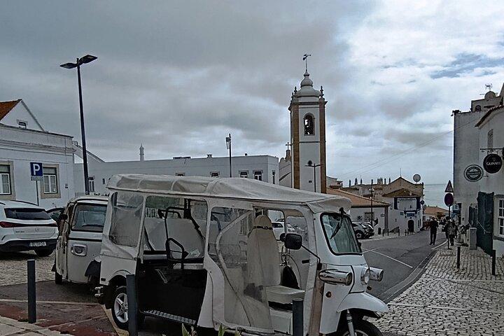 Private Guided Tuk Tuk Tour with pick-up and drop-off in Albufeira
