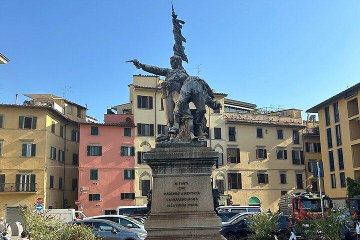 Bridging Florence’s History: Arno River Self-Guided Walking Tour