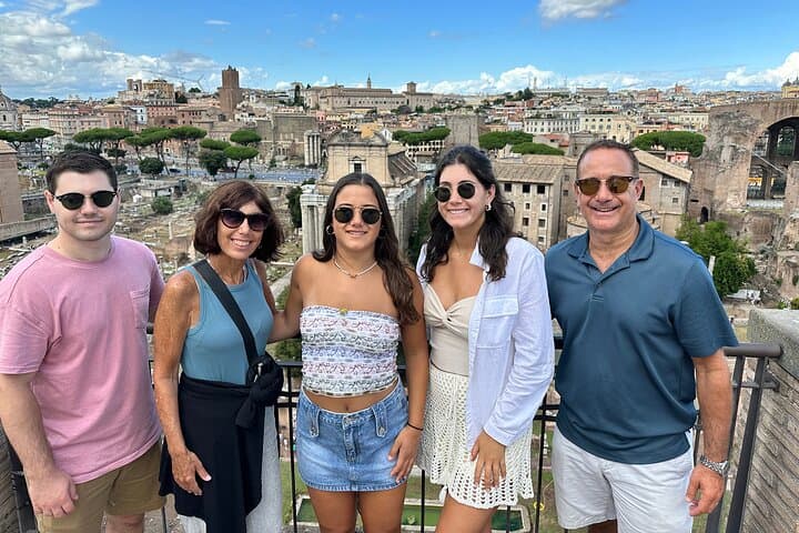 Colosseum, Roman Forum and Emperors' Palace Private Guided Tour