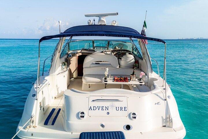 SeaRay 43ft Isla Mujeres, Snorkelling and more!!