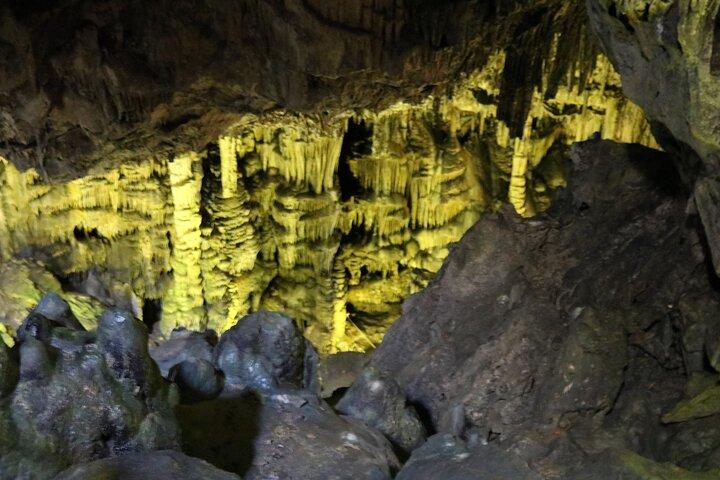 Kitakyushu Akiyoshido Cave Motonosumi Shrine Tour from Fukuoka