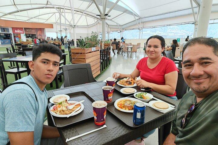 San Salvador Food Tour and Market Shopping