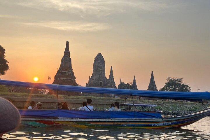 Ayutthaya Sunset Tour: UNESCO Temples & Peaceful Sunset Cruise