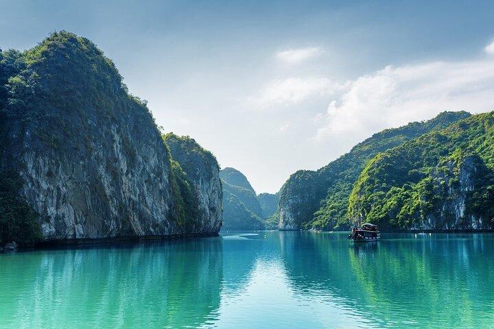 Vietnam Itinerary to see Halong bay