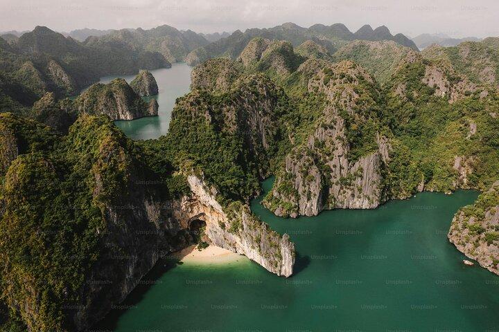 Vietnam Itinerary to see Halong bay