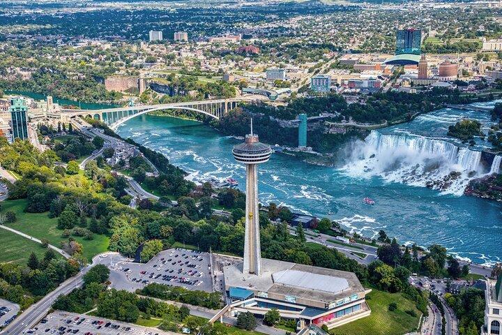Walking Tour with Boat Cruise & Skylon Tower Panoramic View