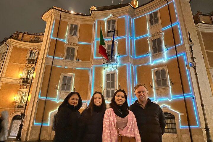Rome by Night Walking tour Including Piazza Navona Pantheon and Trevi Fountain