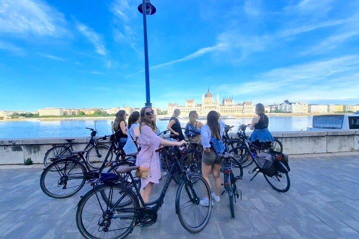 Budapest Private Wheels & Meals Bike Tour