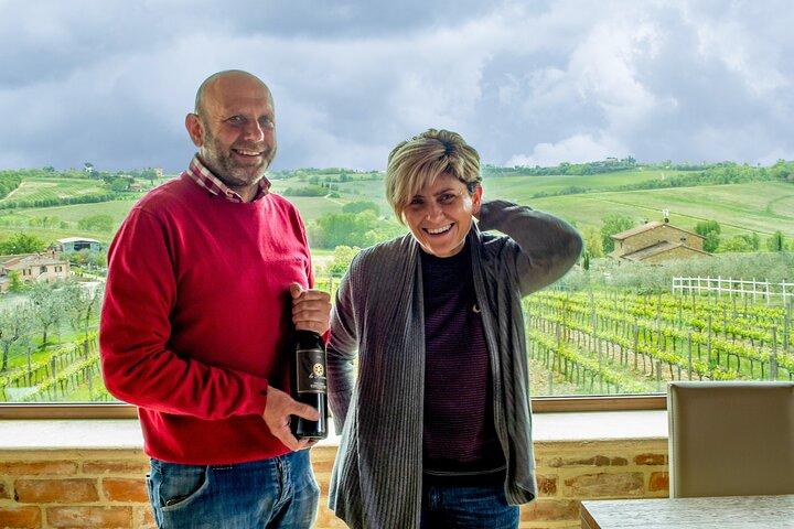 Le Bèrne Vino Nobile Wine Tour and Tasting in Montepulciano