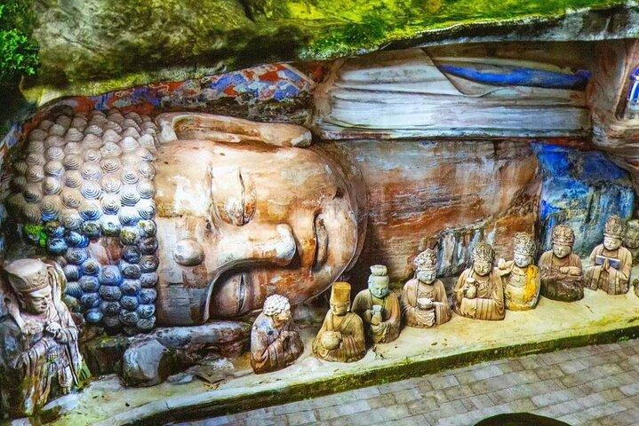 Chongqing Private Round Trip to Dazu Rock Carvings