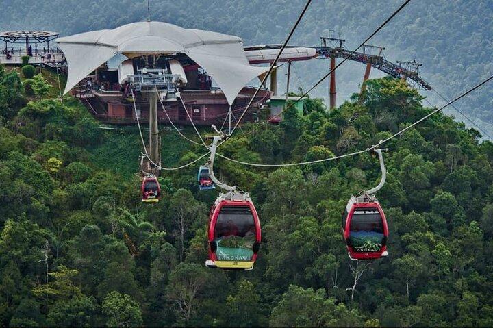 Langkawi Sky Cab and Sky Bridge Discovery Private Tour