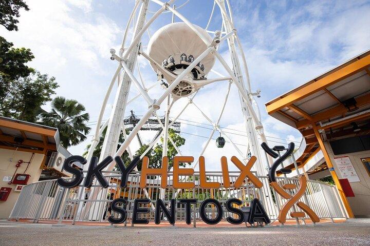 Sentosa cable car Wings of Time SkyHelix and one way transfer