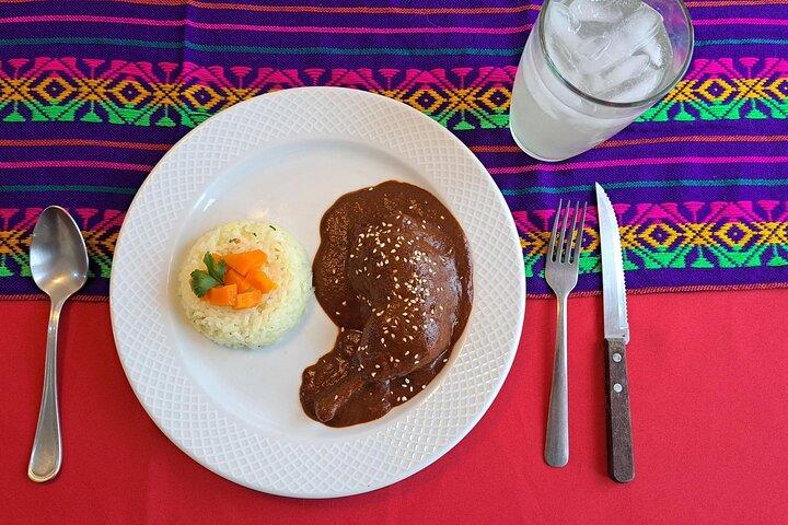 Private Authentic Mexican Cooking Class in Cancun with Alberto