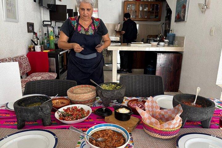 Private Authentic Mexican Cooking Class in Cancun with Alberto