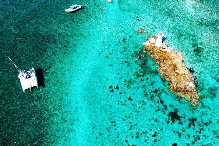 Isla Mujeres Premium Tour Transportation & Dock fee Included