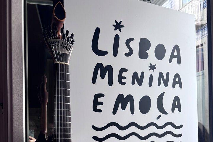 Lisbon: Authentic Live Fado Show in Alfama With Port Wine