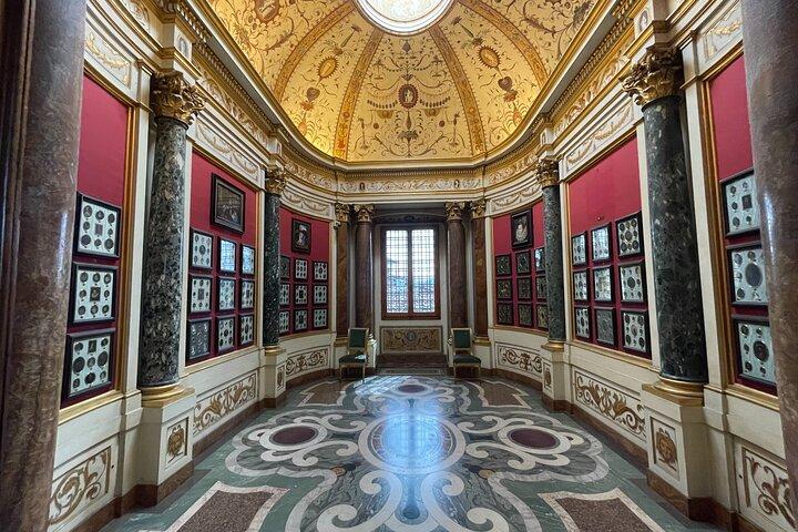Florence: Uffizi Gallery Small Group Tour with Timed Entry Ticket