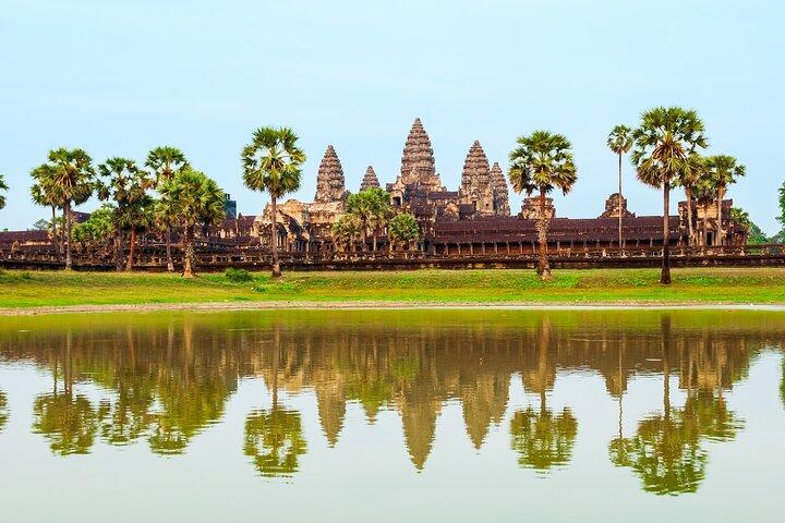 Siem Reap to Phnom Penh in Comfort: Private Transport