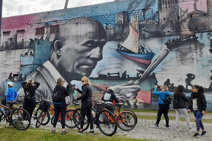 Private Bike Tour: Urban Art in Buenos Aires