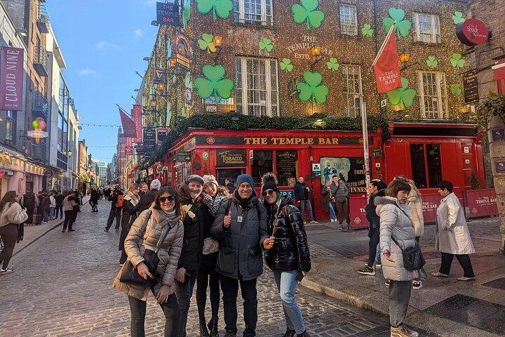 Dublin, Trintiy College Library Tour & Book of Kells