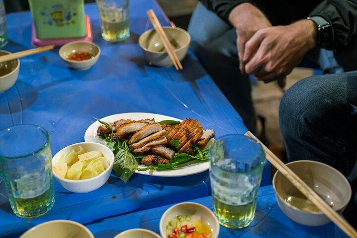 Hanoi's Vibrant Beer Hơi Culture with a Beer Lover