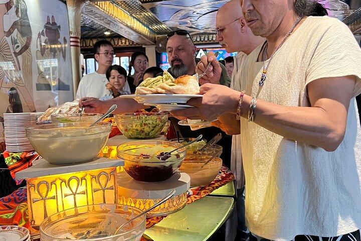 A Luxurious Dinner Cairo Night Nile Cruise