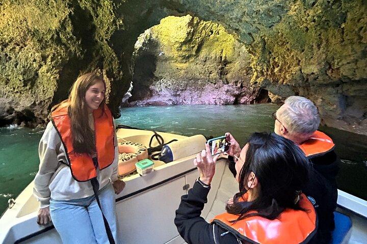 Boat tour through the wonderful caves of Ponta da Piedade