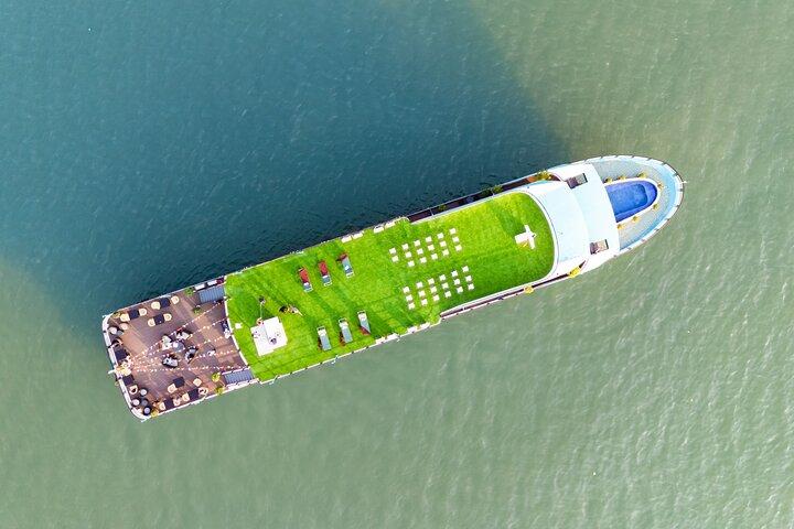 2 Day 1 Night Luxury Cruise in Halong and Lan Ha Bay