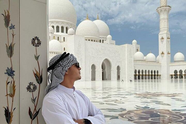 Abu Dhabi Full Day City Tour with English Speaking Guide