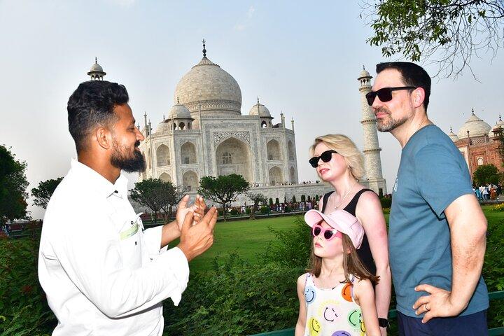Taj Mahal Tour From Delhi— Private Day Trip with Agra Fort