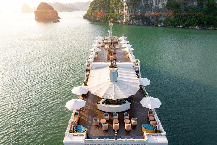 Ultra luxury style-3D/2N amazing activities Halong-Lan Ha- Cat Ba
