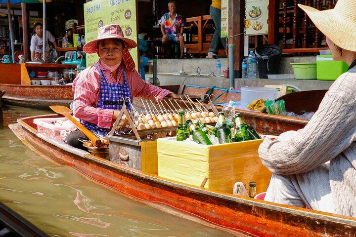 Day Trip to Bangkok Floating Market & Maeklong Railway